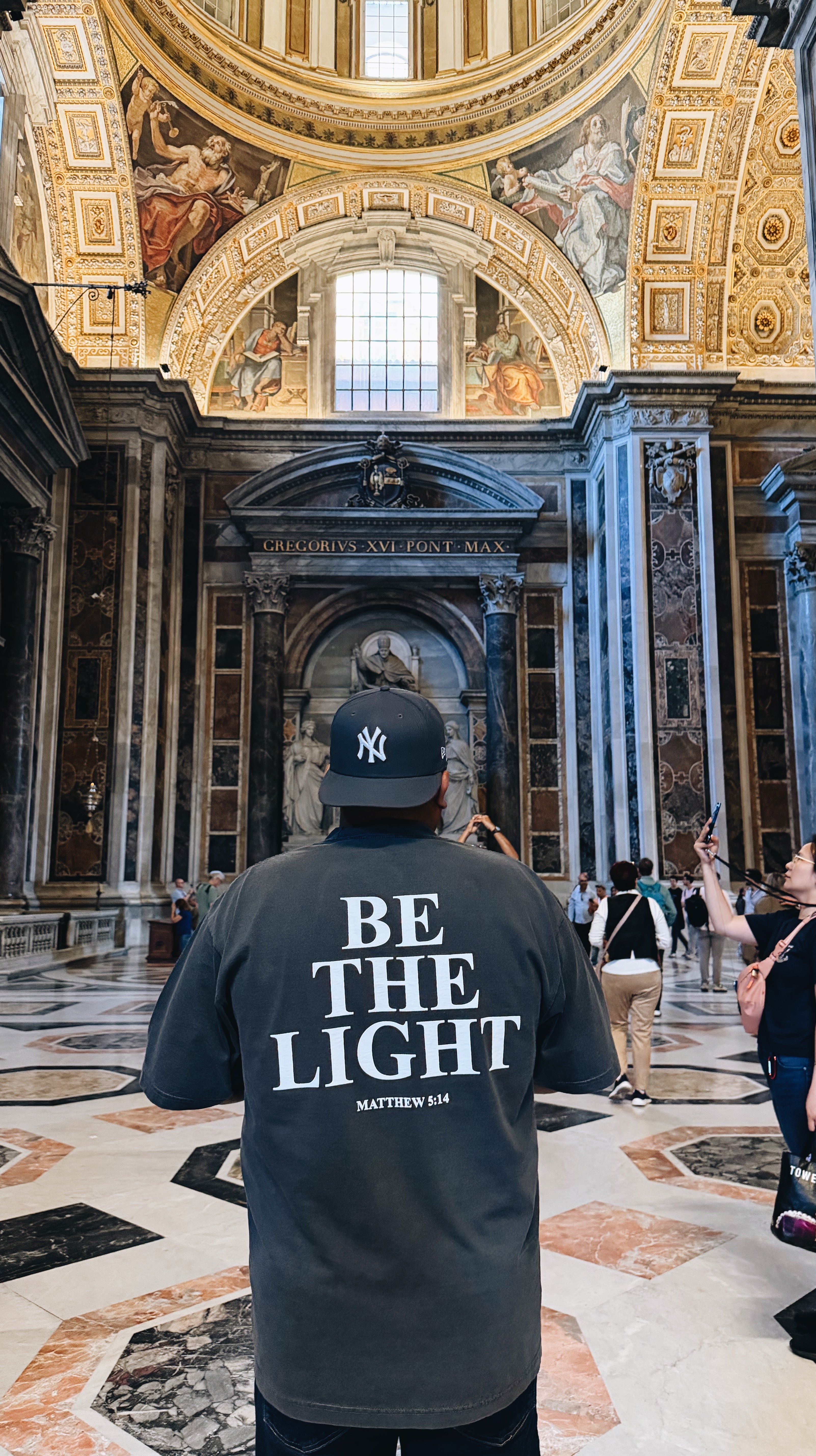 BE THE LIGHT